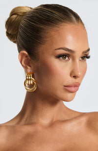 DIVINA STATEMENT HOOP EARRINGS