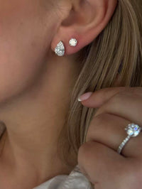 2ct Drop-Shaped Diamond Necklace