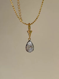 2.4ct Drop-Shaped Diamond Black Gold Necklace