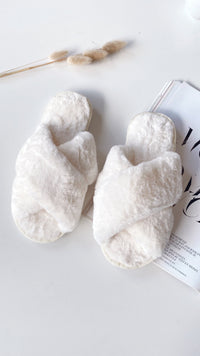 Jeessy Faux Fur Slippers