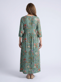 Zara – Floral V-Neck Maxi Dress with Three-Quarter Sleeves