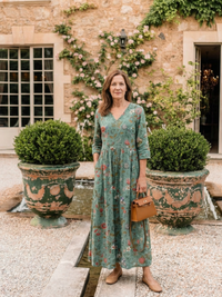 Zara – Floral V-Neck Maxi Dress with Three-Quarter Sleeves