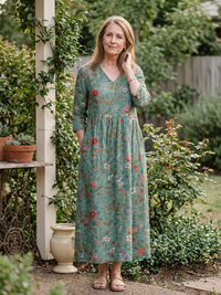 Zara – Floral V-Neck Maxi Dress with Three-Quarter Sleeves