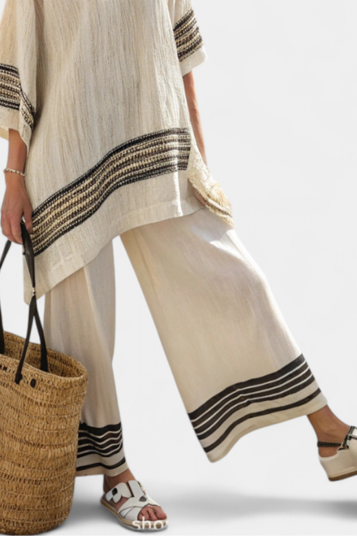 Harriet – Elegant Black-Striped Linen Top and Flowing Trousers