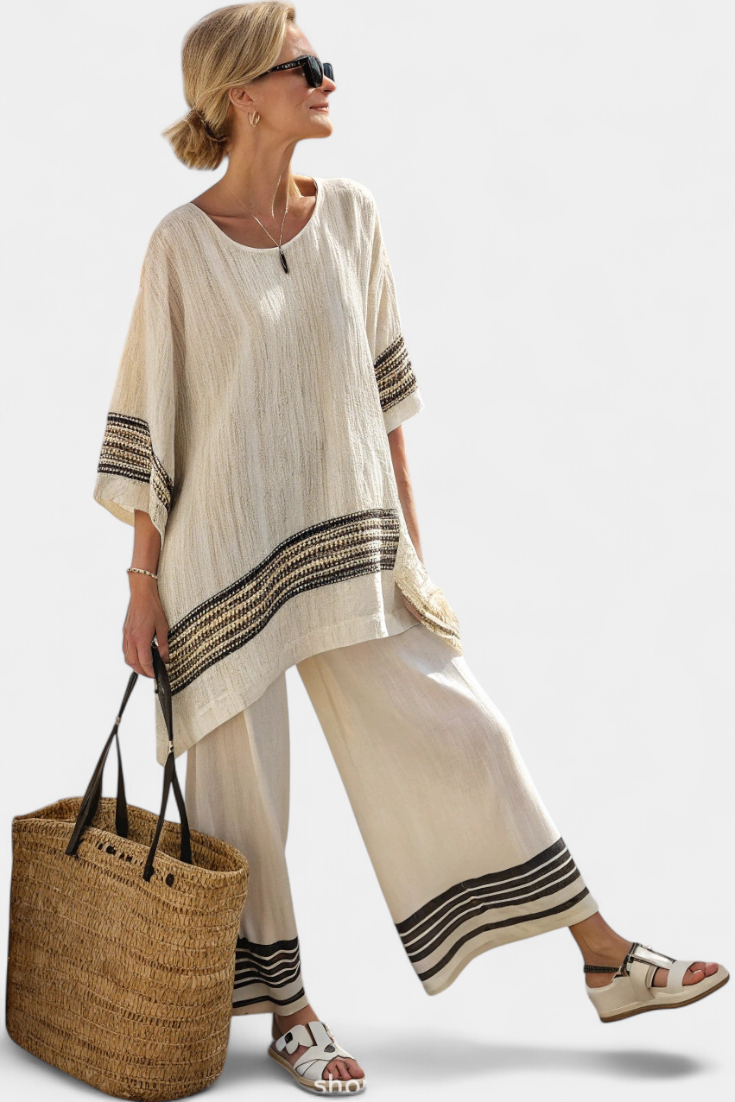 Harriet – Elegant Black-Striped Linen Top and Flowing Trousers