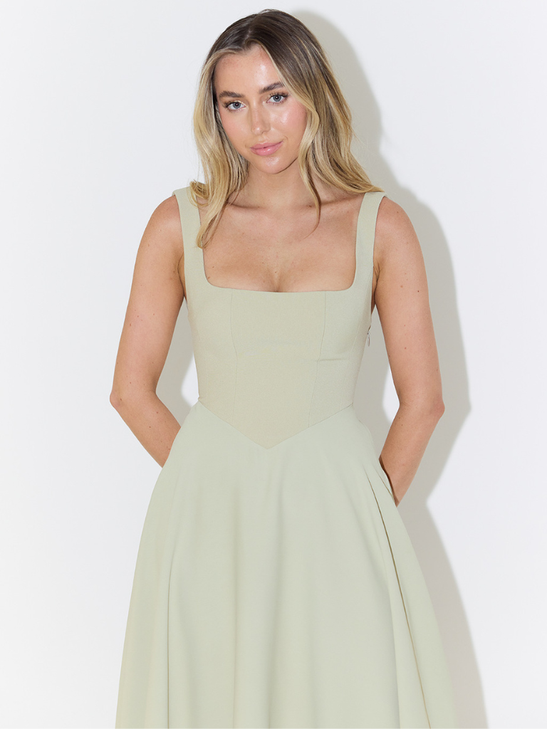 Rosalind - Graceful Midi Dress