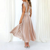 Evie - Timeless Pleated Midi Dress