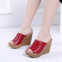 Selena Platform Wedge
