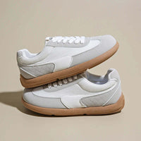 Sarah – Shoes with a Wide Toe Cap