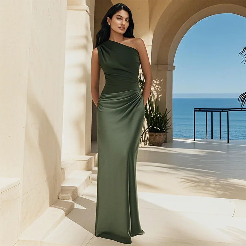 Charlotte - Maxi Dress with a Guilt in Satin