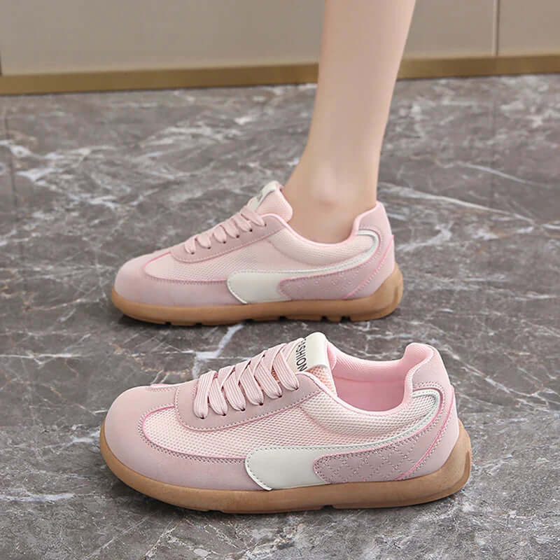 Sarah – Shoes with a Wide Toe Cap