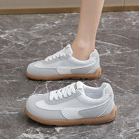 Sarah – Shoes with a Wide Toe Cap