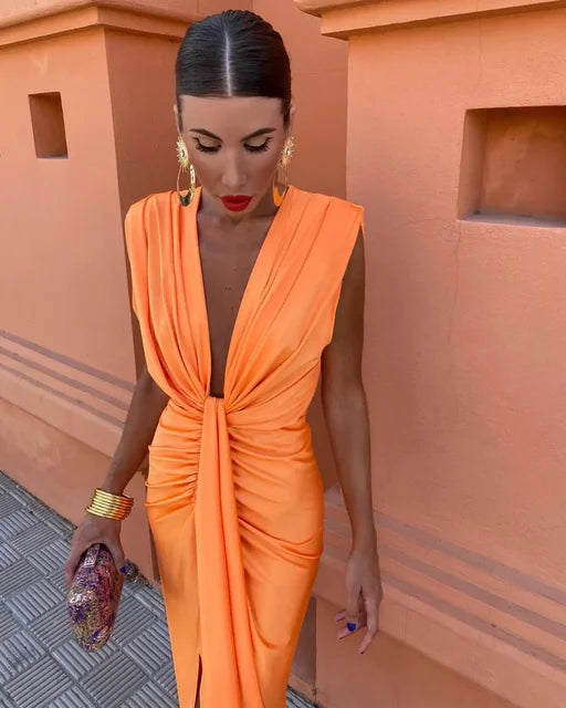 Amelia - Elegant Pleated Dress