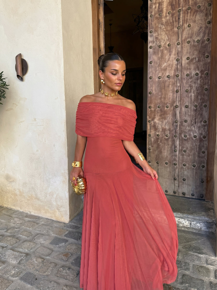 Eveline – Elegant Off-Shoulder Chiffon Maxi Dress