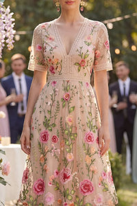 Blush V Ausschnitt Tull A Linie Besticktes Midi Blumenkleid Mit Kurzen
