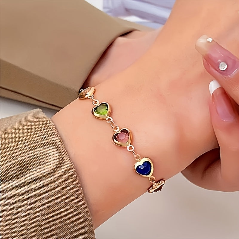 Clarah – Heart Charm Bracelet