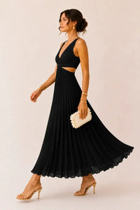 Beatrix – Pleated V-Neck Maxi Dress