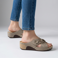 Cordelia - Cushioned Platform Slippers