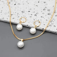 Elowen – Elegant Pearl Necklace & Earrings Set