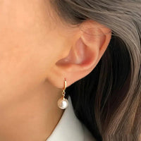 Elowen – Elegant Pearl Necklace & Earrings Set