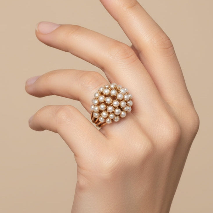 Genevieve – Elegant Pearl & Gold Ring