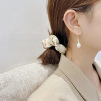 Calista – Classic Pearl Drop Earrings