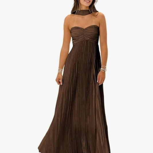 Elegant Strapless Maxi Dress in Brown