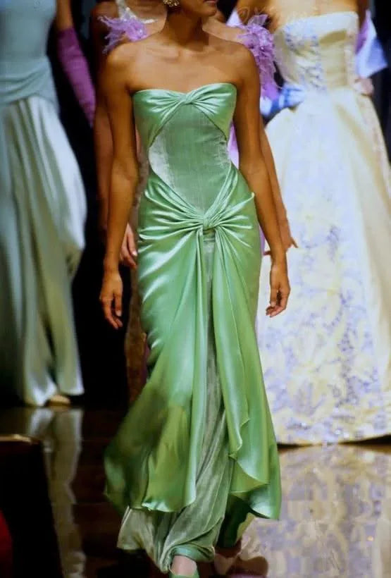 Fancy Mermaid Sweetheart Neckline Green Satin Long Prom Dress Evening
