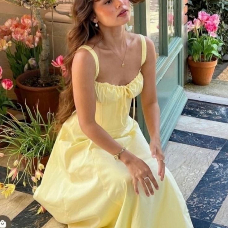 Dress Elegant Yellow Sundress Color: Yellow Size: M