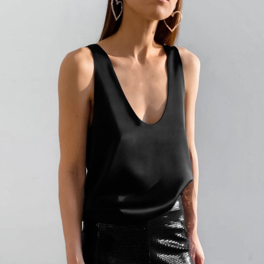 Fiona | Women's Deep Scoop Neck Sleeveless Top