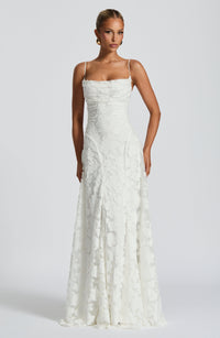 Calliope – Flowing Maxi Dress
