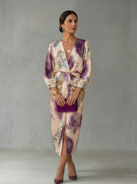 Raine – Elegant V-Neck Wrap Dress with Adjustable Waist Tie