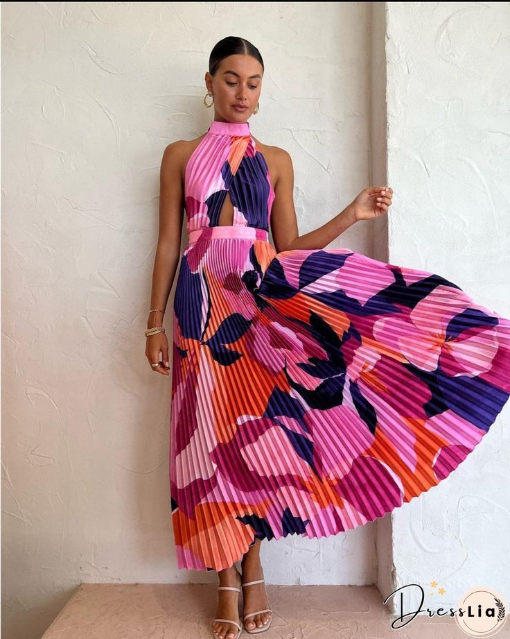 Halter Neck Pleated Maxi Dress
