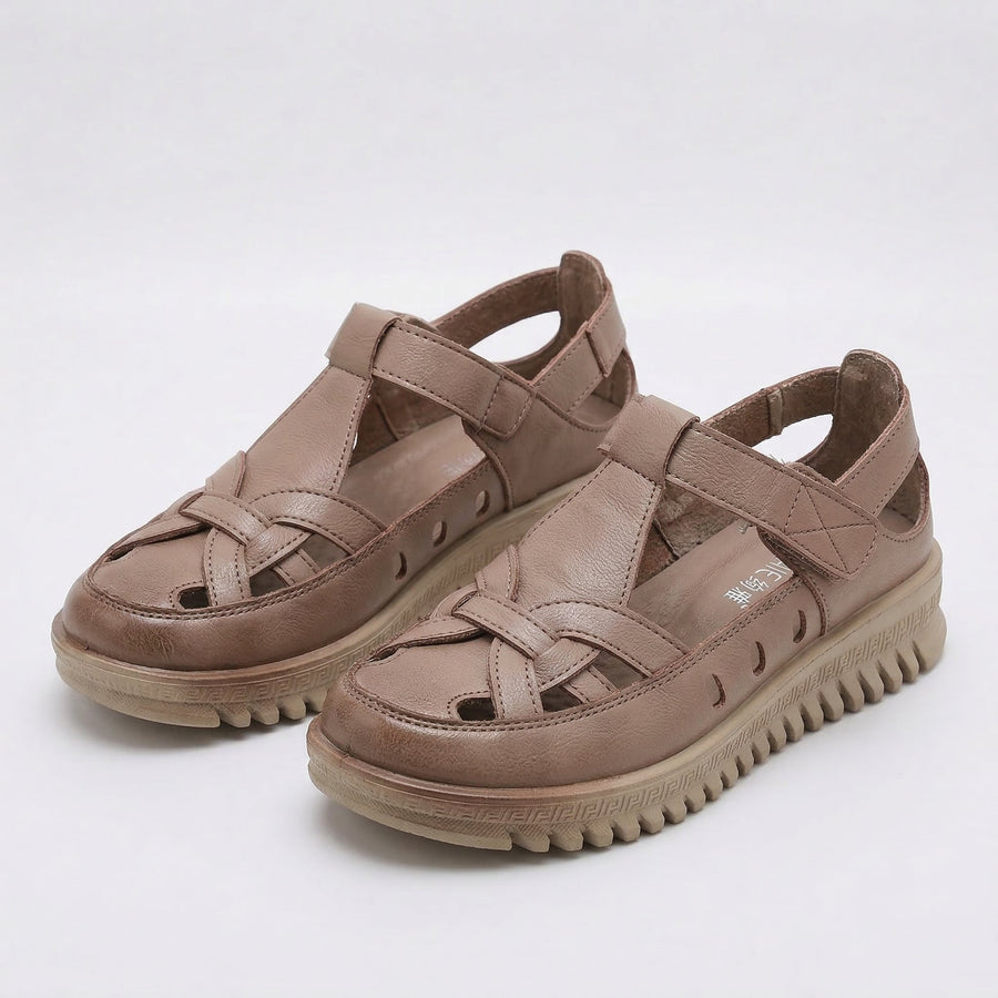 Elowen – Comfortable Sandals with a Stable Sole