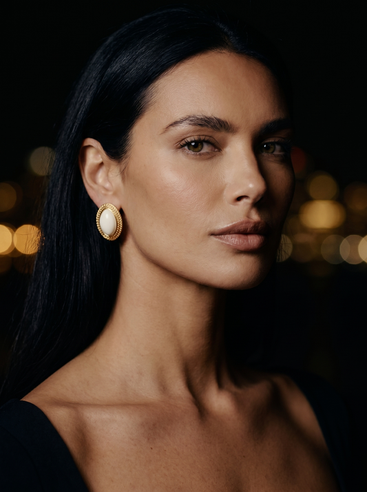 JAMY TEXTURED ELLIPSE EARRINGS model