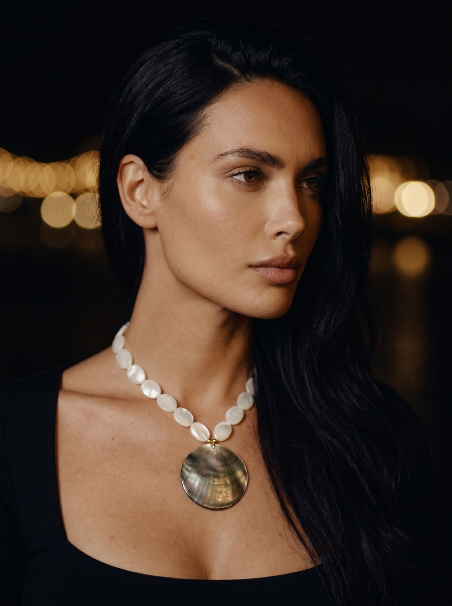 ISLAND SHELL PENDANT NECKLACE angle