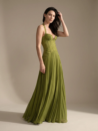 Green pose hair