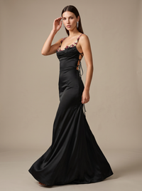 Black pose2