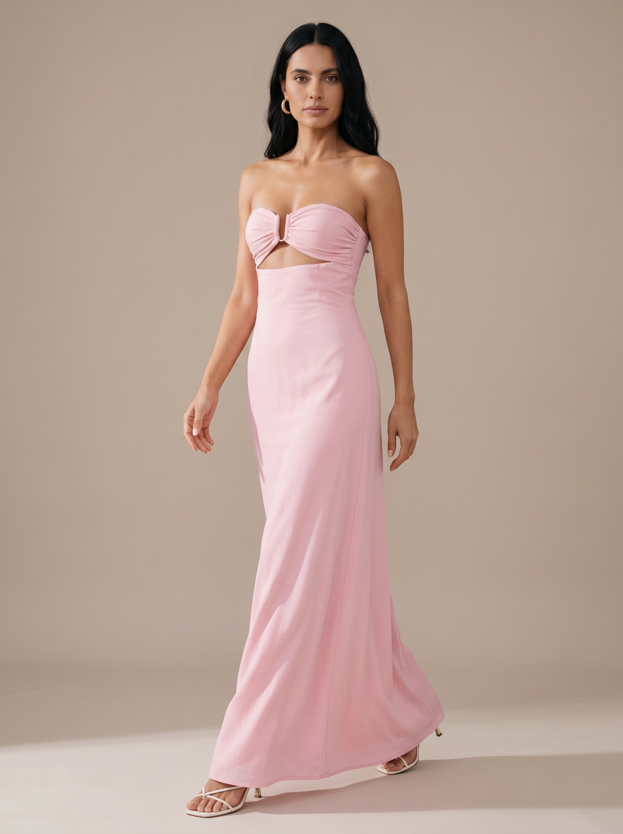 Aria Pink pose2