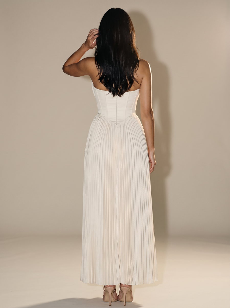 Jane Ivory studio back