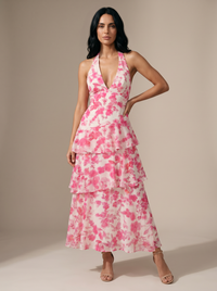 Elina Pink studio pose1