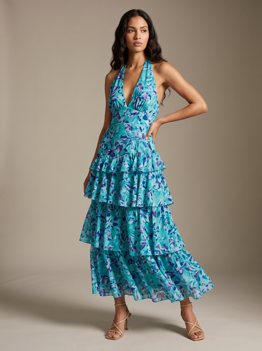 Elina Turquoise studio pose1