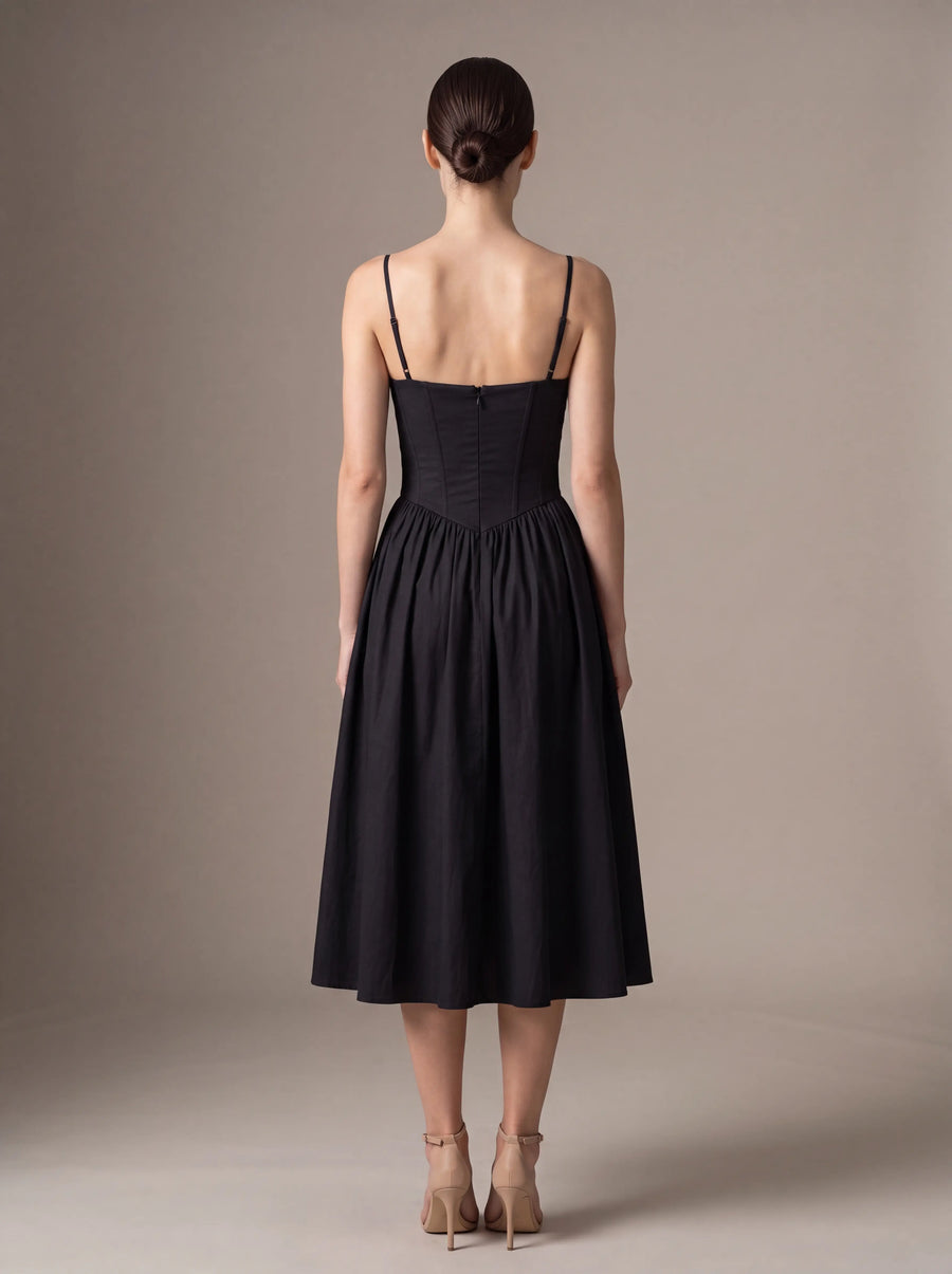 Bea Classic Black Studio Back