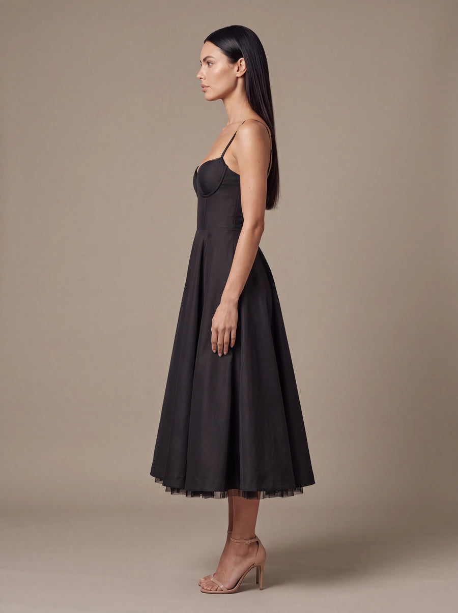 Amelie Black Studio Side