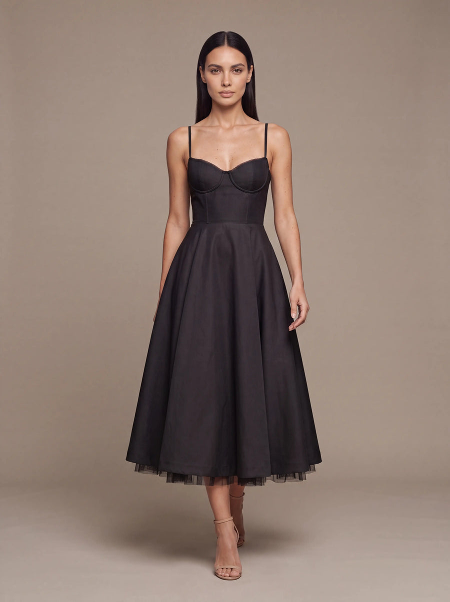 Amelie Black Studio Walk