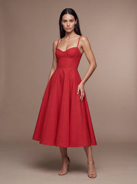 Amelie Red Studio Turn