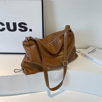 Léa Lightweight Leather-Effect Shoulder Bag