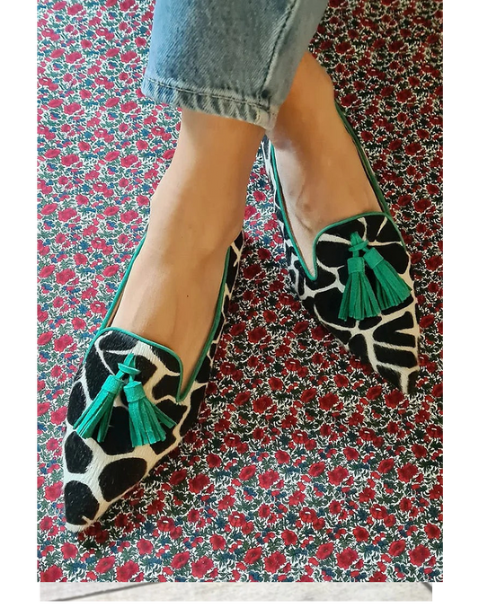 Junora | Women's Pointed Toe Tassel Loafer