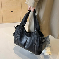Amber Shoulder Bag Black