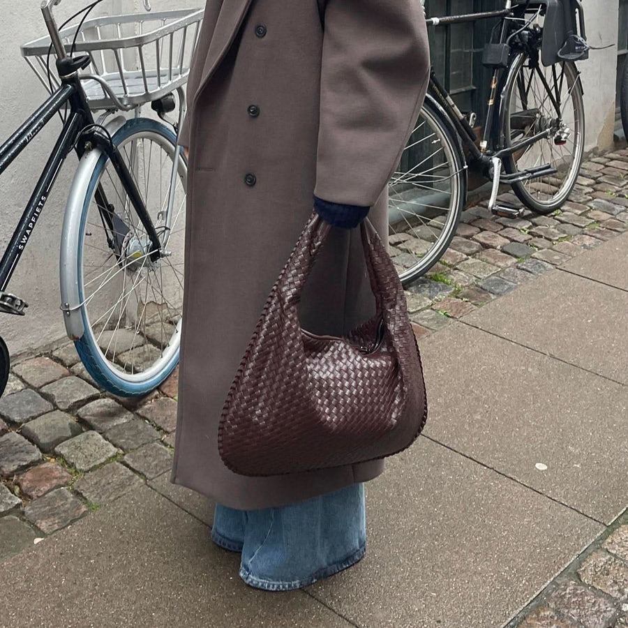Ivie Shoulder Bag Coffee